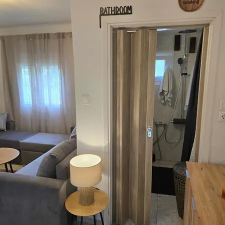 Σπίτι διακοπών Anemos Garden House - Cozy Retreat With Garden & Parking - Near Nea Kallikrateia