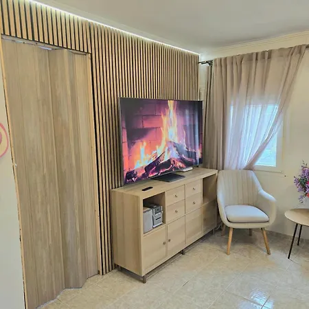 Anemos Garden House - Cozy Retreat With Garden & Parking - Near Nea Kallikrateia Vergia