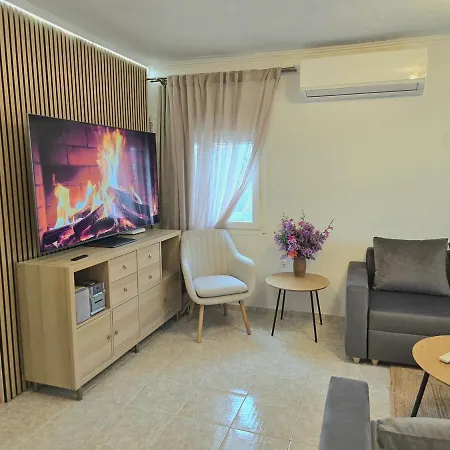 Anemos Garden House - Cozy Retreat With Garden & Parking - Near Nea Kallikrateia Vergia