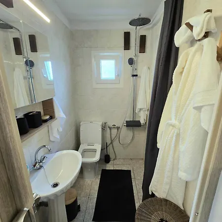 Anemos Garden House - Cozy Retreat With Garden & Parking - Near Nea Kallikrateia Vergia