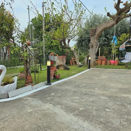 Holiday home Anemos Garden House - Cozy Retreat With Garden & Parking - Near Nea Kallikrateia Vergia